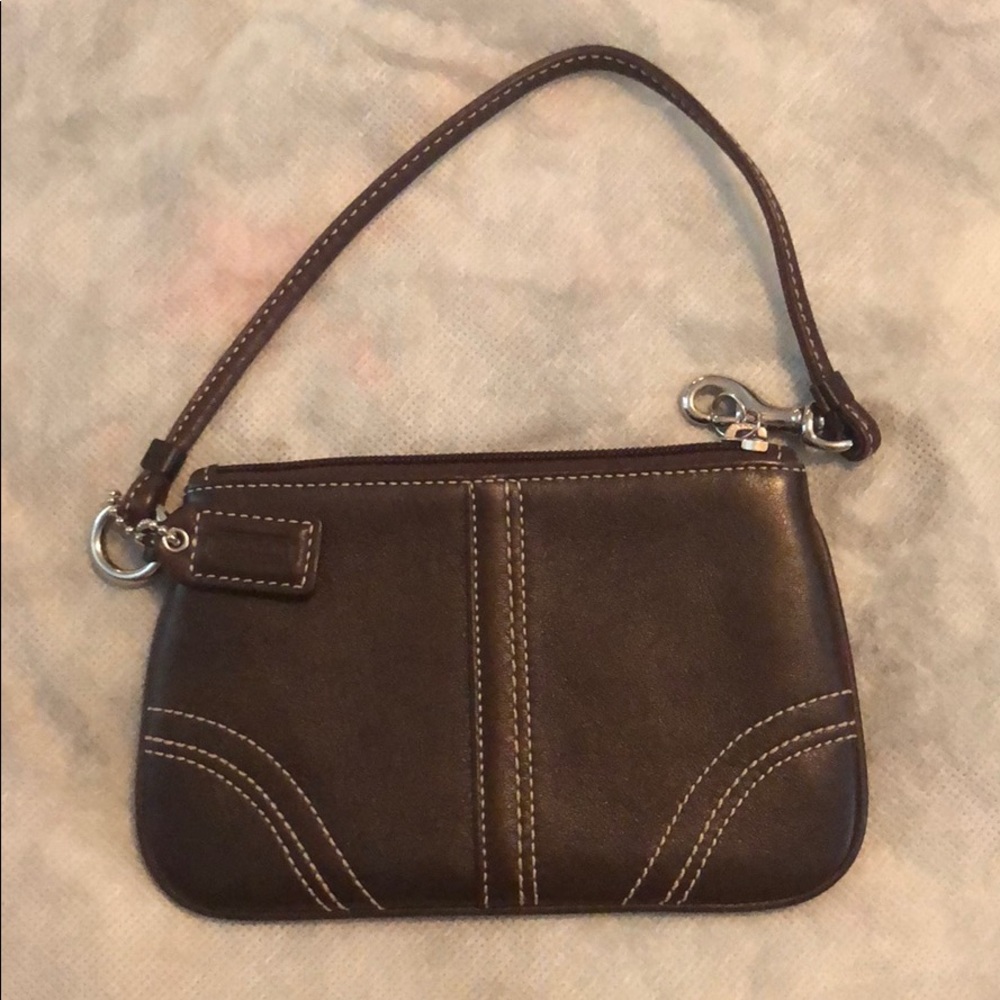 🎉Coach New without tags wristlet🎉